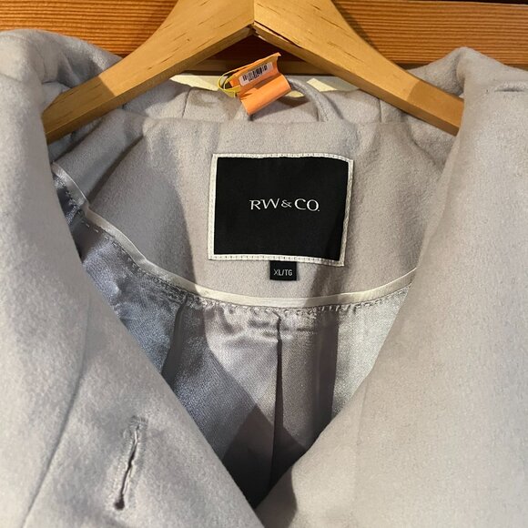 Winter Coat - Picture 2 of 4